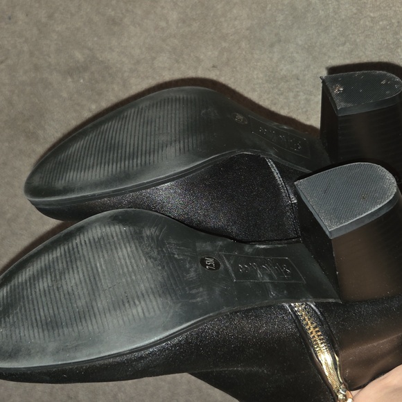 Style & Co booties from Macys. Black gently used booties. - Picture 5 of 7